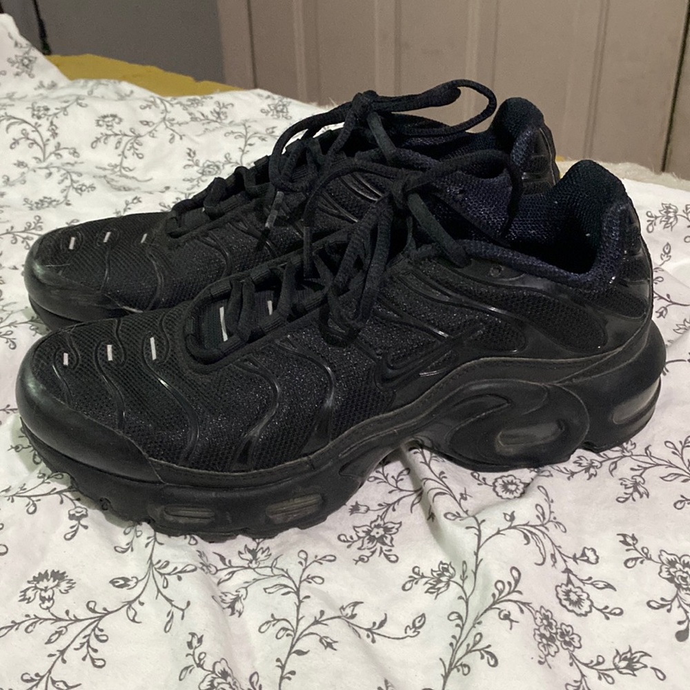 7.5women Nike Air max Plus👟